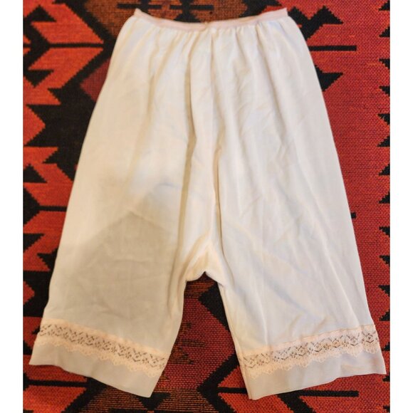 Vintage White Nylon Lace Trim Bloomers With Elastic Waist - Picture 1 of 10